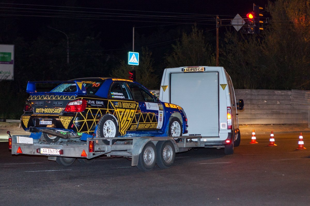 Около 22:00 ограничили проезд по Набережной Заводской