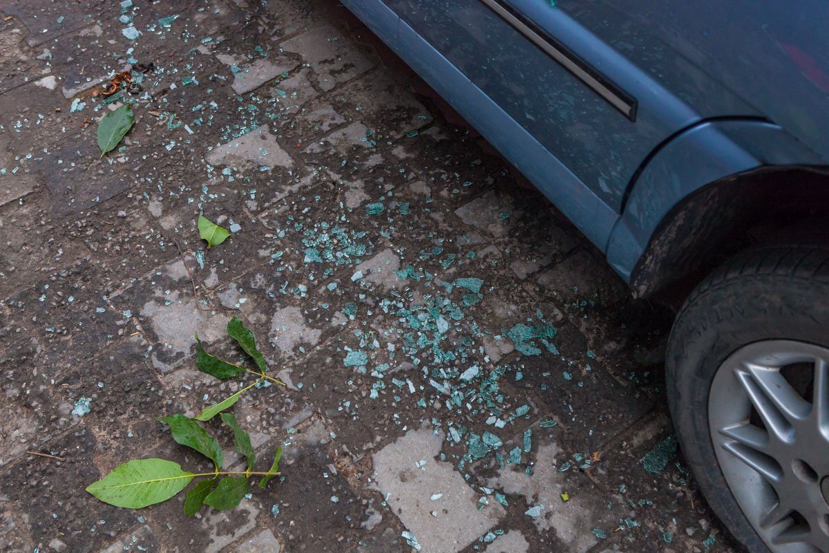 Владелец автомобиля не знает, что могло послужить причиной для взрыва его