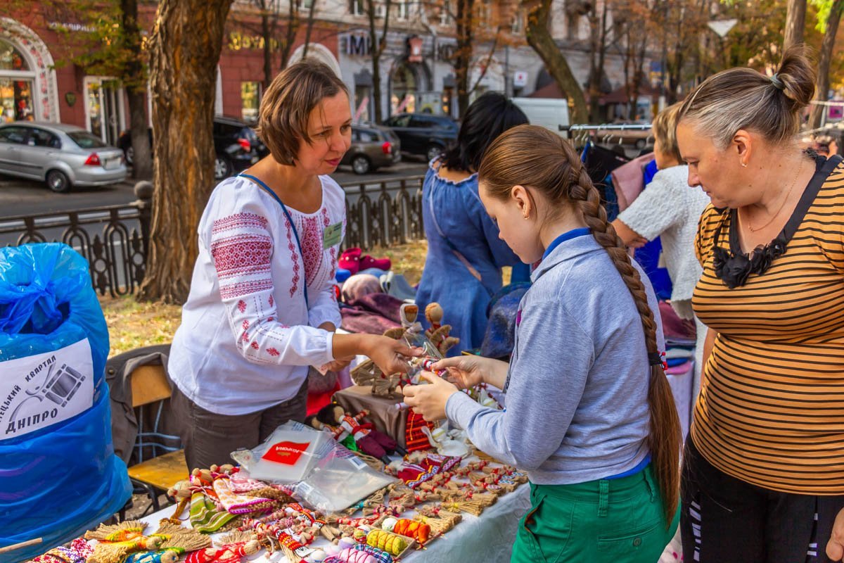 Мам, ну купи