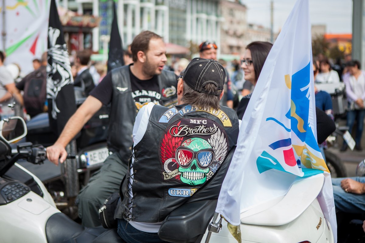 В карнавале участвовали члены разных клубов