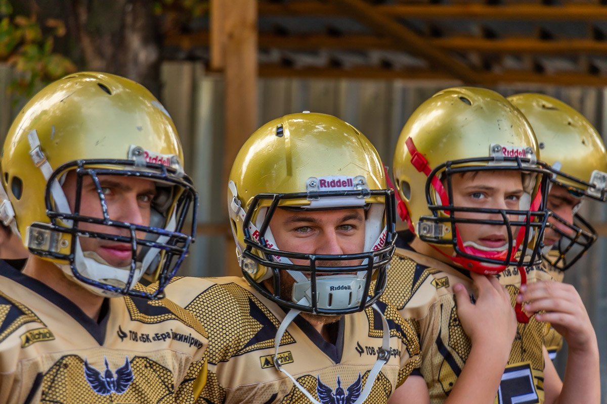 И тут девчонки поняли, зачем пришли на парад