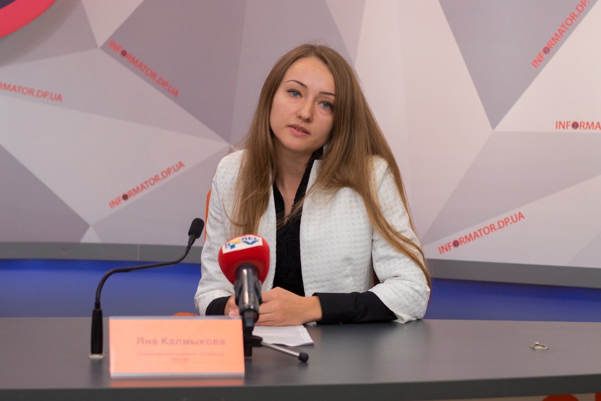 Яна Калмыкова рекомендует почаще находится на свежем воздухе и заниматься спортом, так же вести здоровый образ жизни