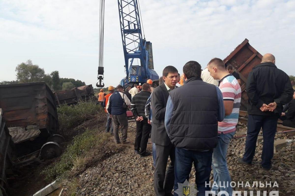 На месте работают сотрудники Красноградского отдела полиции На месте работают сотрудники Красноградского отдела полиции