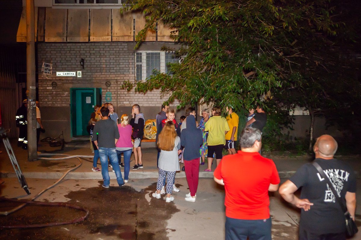 Жильцов эвакуировали Жильцов эвакуировали