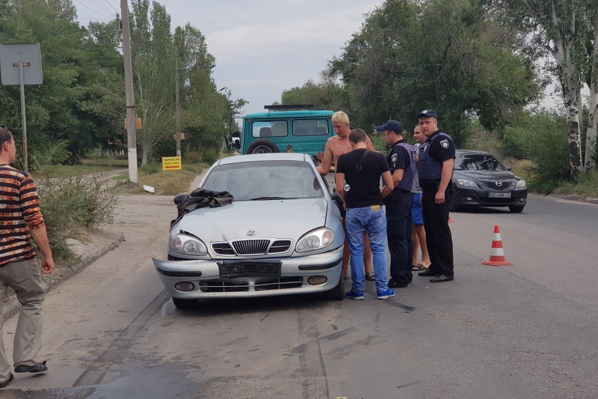 14 сентября на улице Днепросталевская, 1 случилось ДТП с участием автомобилей Daewoo Lanos и Citroen Nemo 14 сентября на улице Днепросталевская, 1 случилось ДТП с участием автомобилей Daewoo Lanos и Citroen Nemo