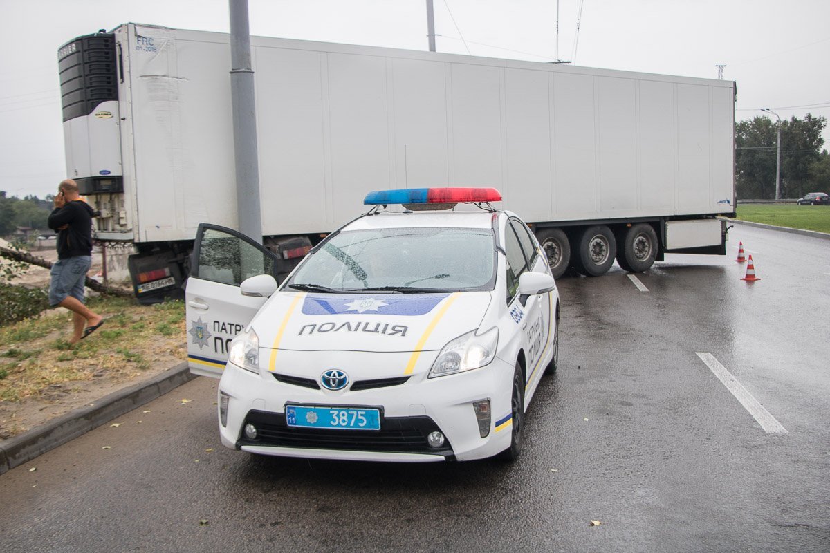 Работает патрульная полиция Работает патрульная полиция