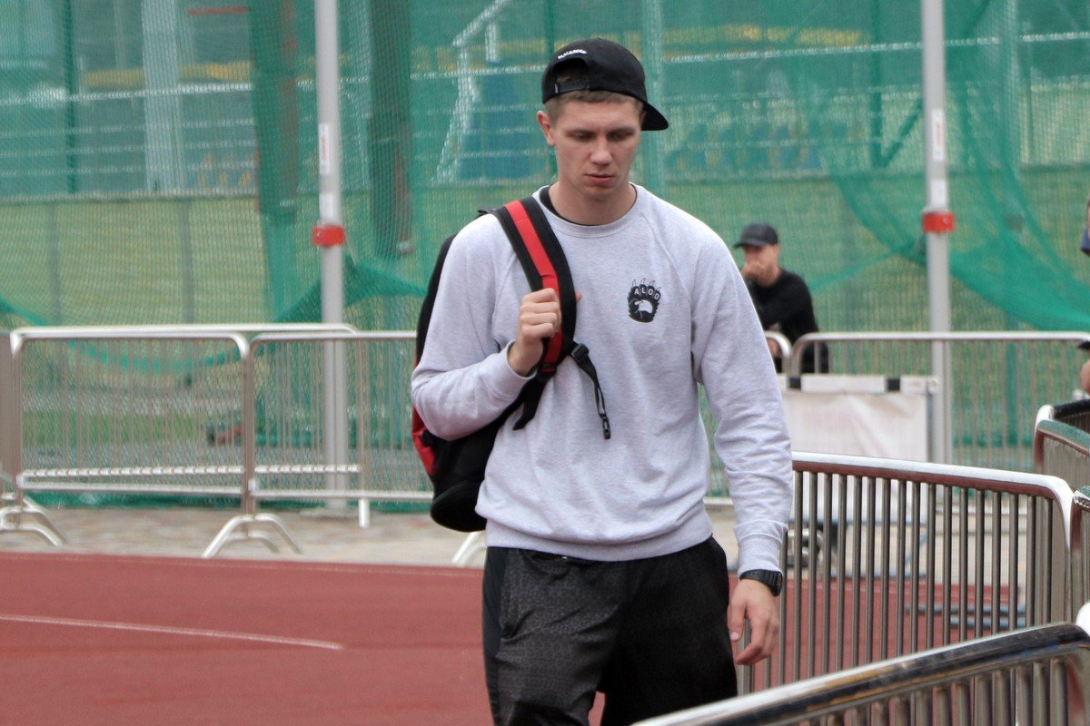 Команды пришли поддержать друзья