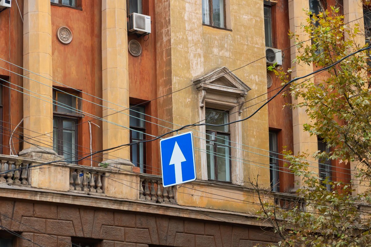 Сейчас остались лишь пара колонн и веранда