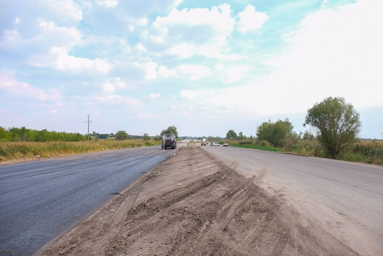 Днепр и Киев соединяют новой четырехполосной трассой 1