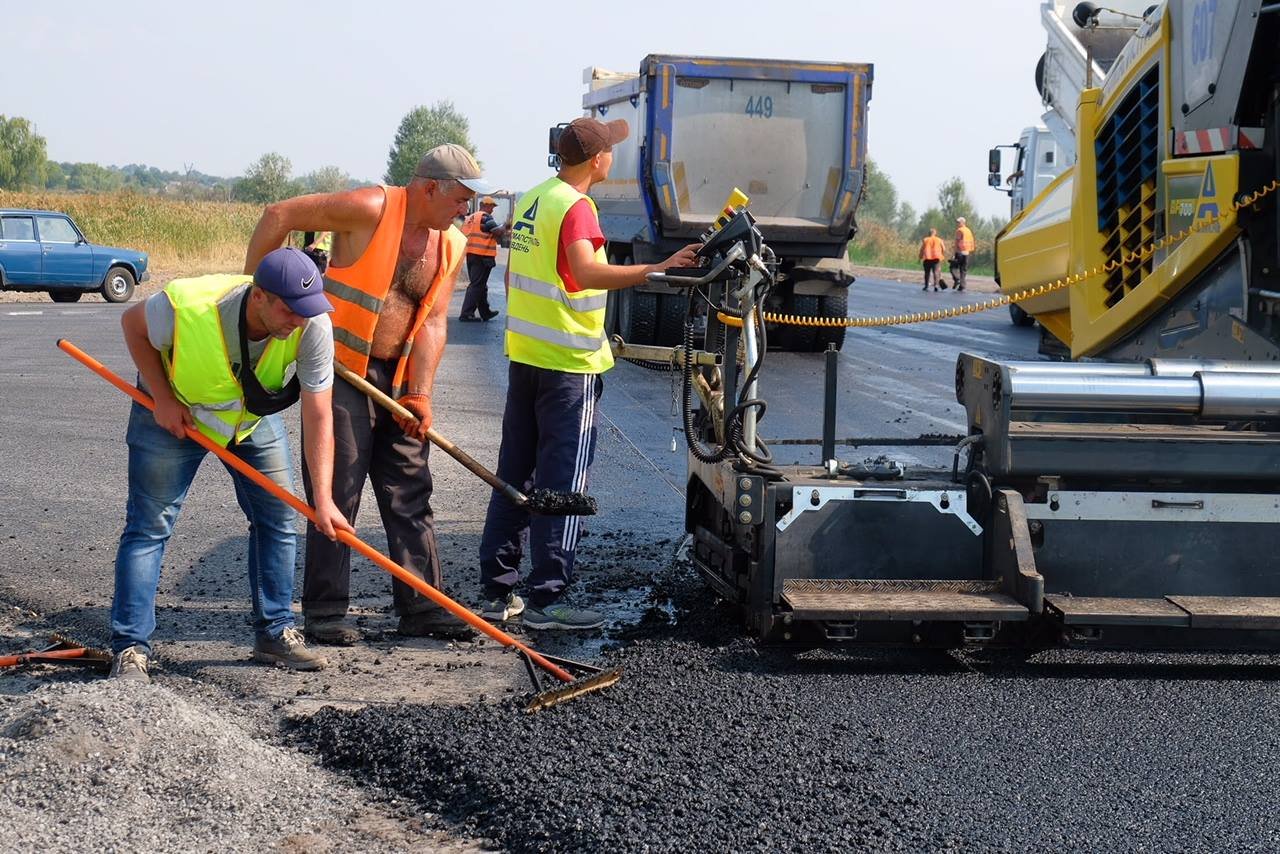 Днепр и Киев соединяют новой четырехполосной трассой 8