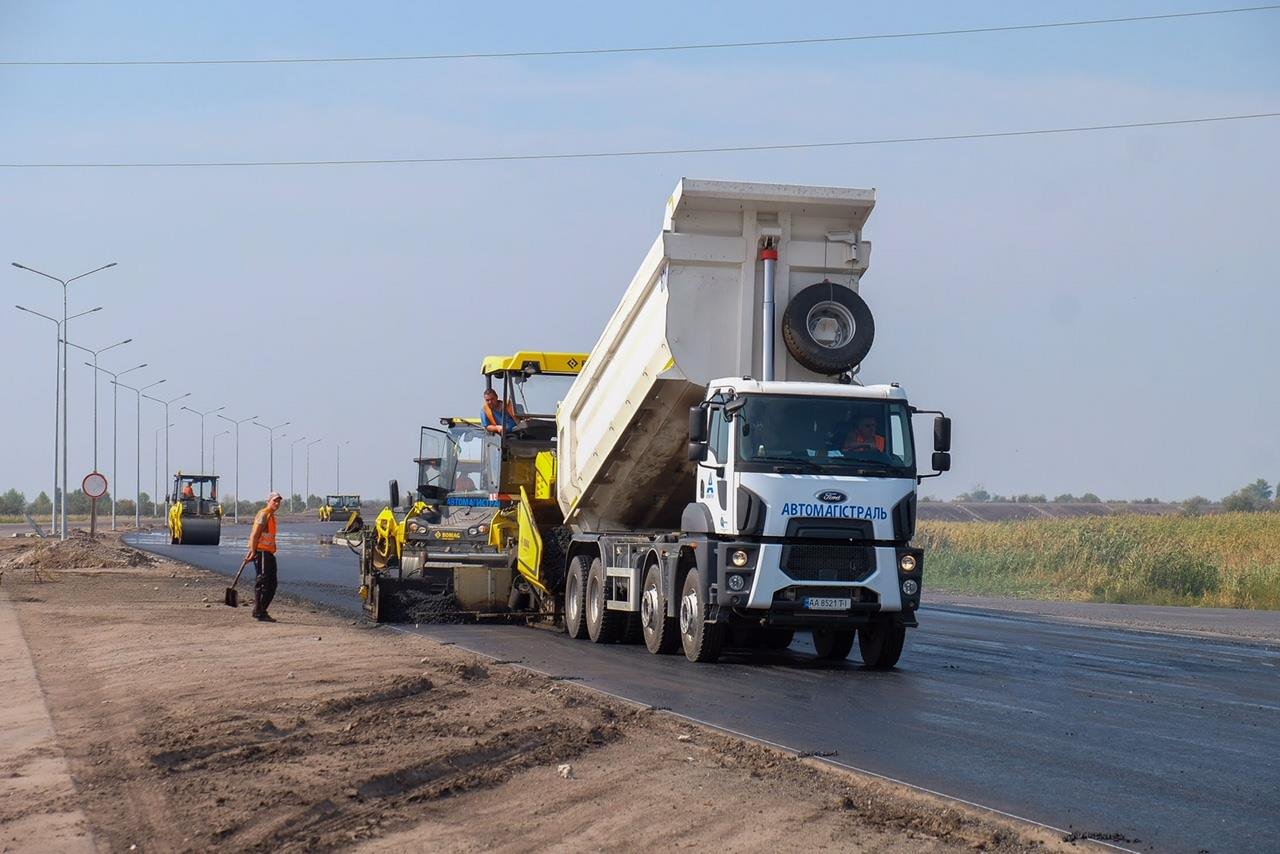 Днепр и Киев соединяют новой четырехполосной трассой 15