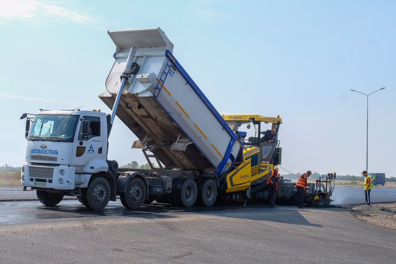 Днепр и Киев соединяют новой четырехполосной трассой 16