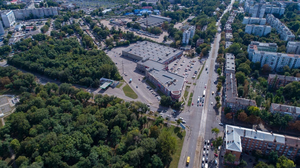 Здесь вы будете у всех не виду, поэтому придется научится не обращать внимание на окружающих Здесь вы будете у всех не виду, поэтому придется научится не обращать внимание на окружающих