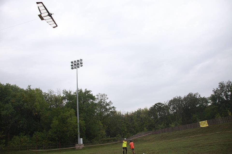 На летной площадке проходили бои и показательные полеты в рамках Dnipro Air Cup