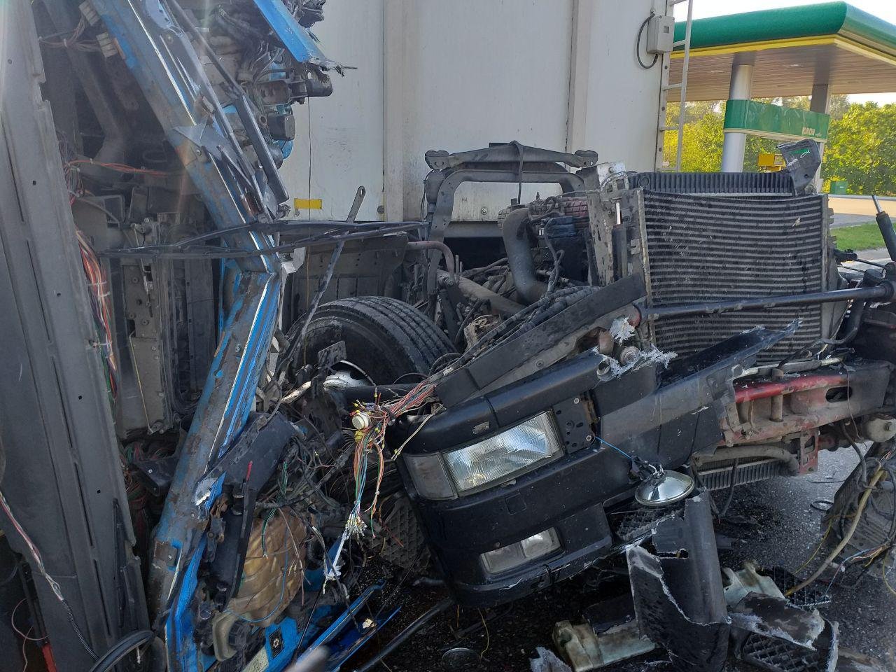 20 сентября, около 8:00, на улице Гаванской столкнулись два крупногабаритных автомобиля