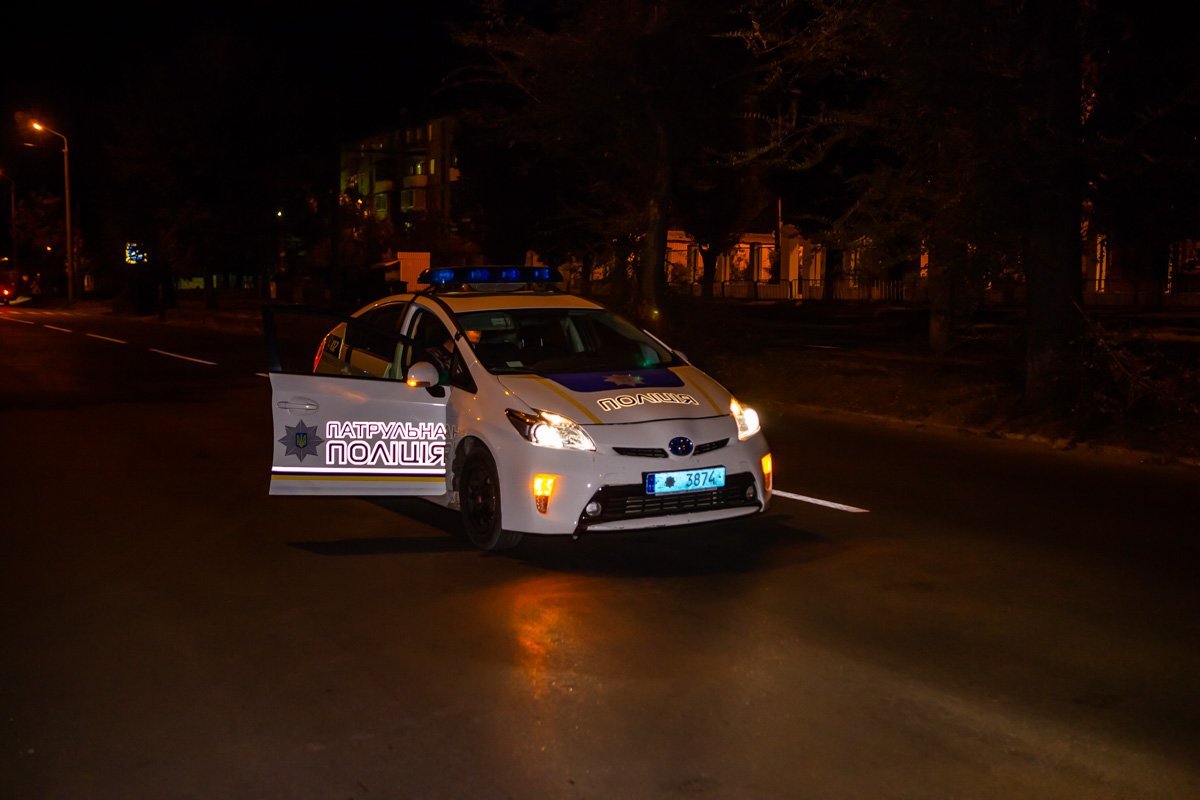 Работает Патрульная полиция Работает Патрульная полиция