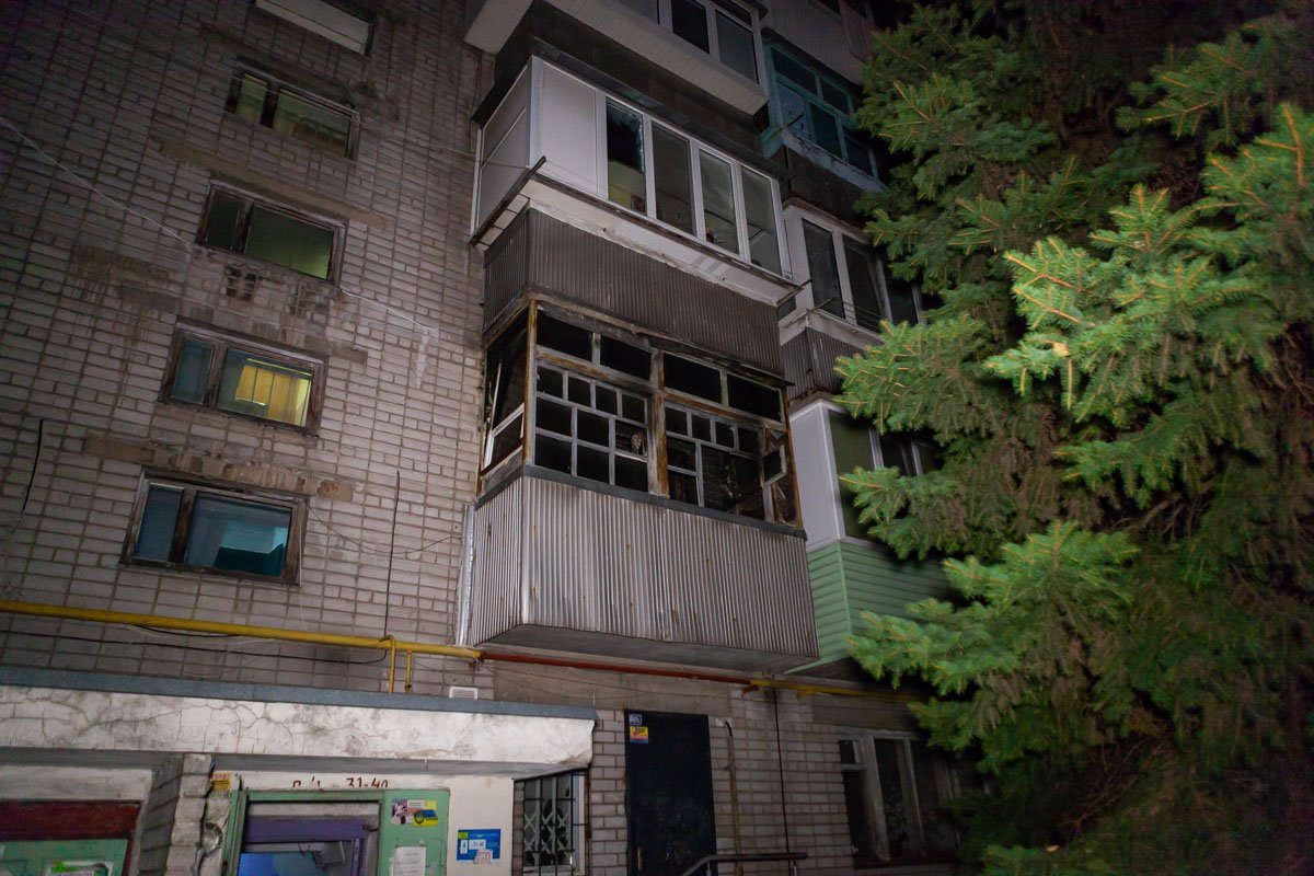 Загорелась квартира на втором этаже