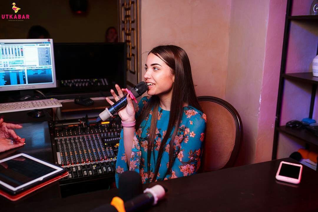 Когда люди поют, они становятся искренними 