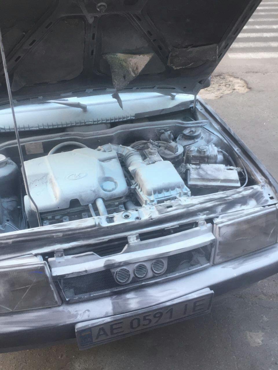 Автомобиль потушили до приезда спасателей Автомобиль потушили до приезда спасателей
