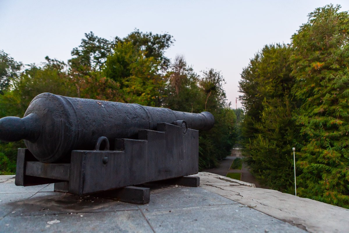 Парк помнит своих героев Парк помнит своих героев