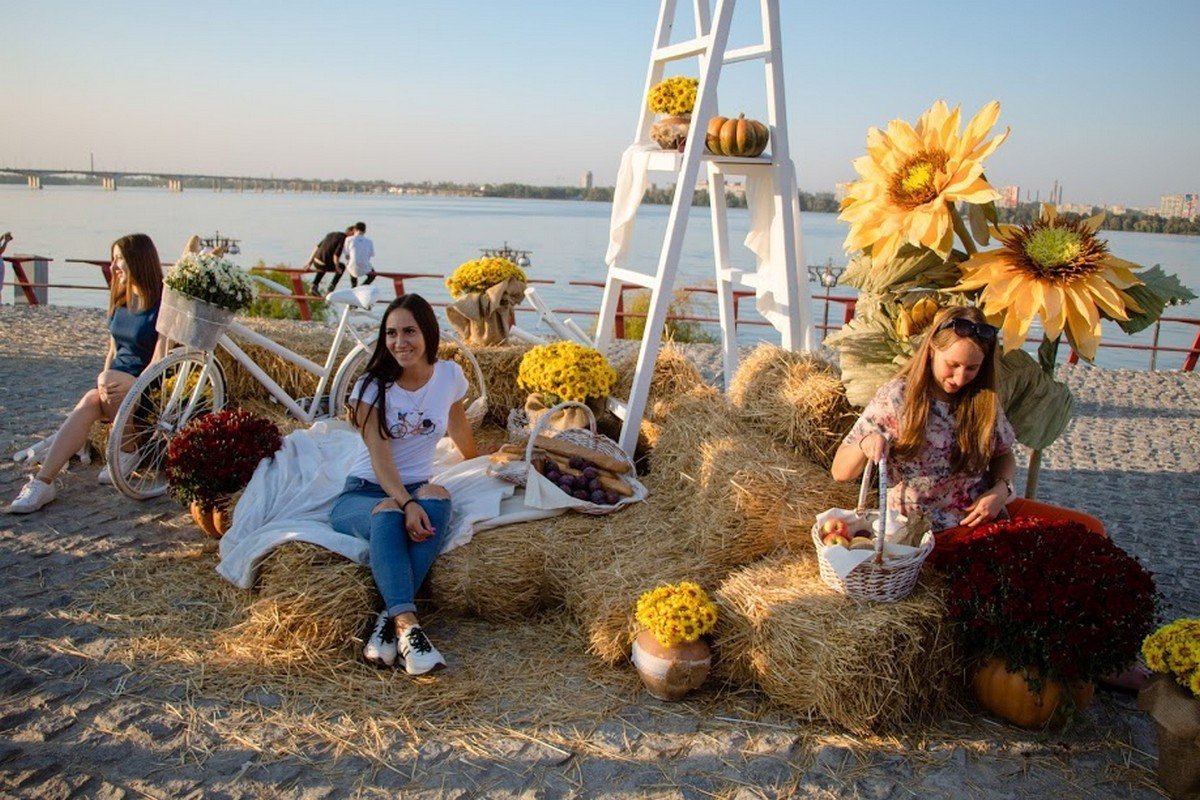 Место для тематических фотографий