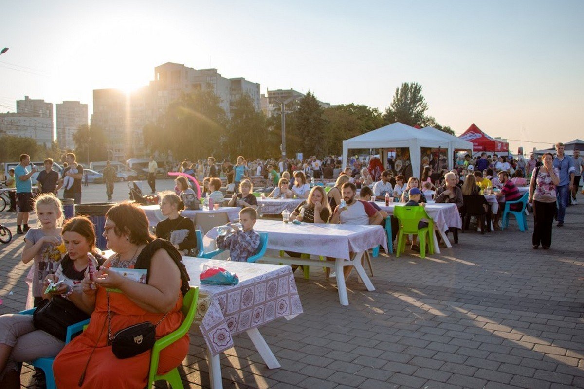 В течение дня к празднованию присоединились около 3 тысяч жителей и гостей города