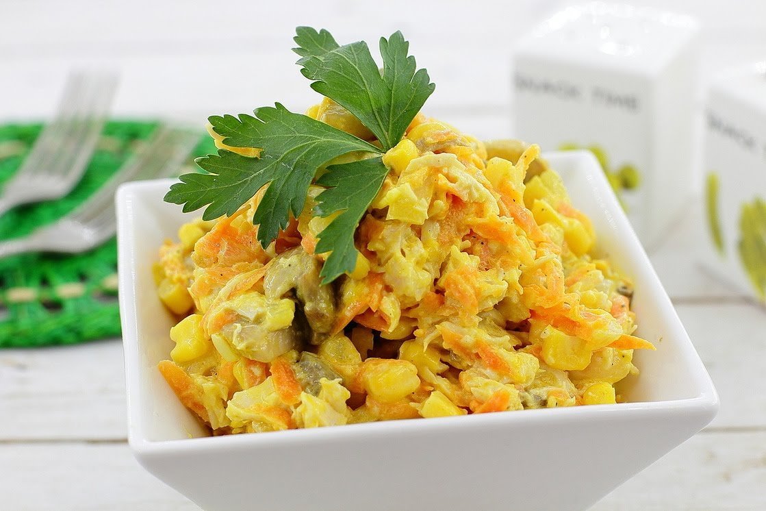 Полезные и вкусные рецепты: как приготовить салат из кукурузы и шампиньонов 1
