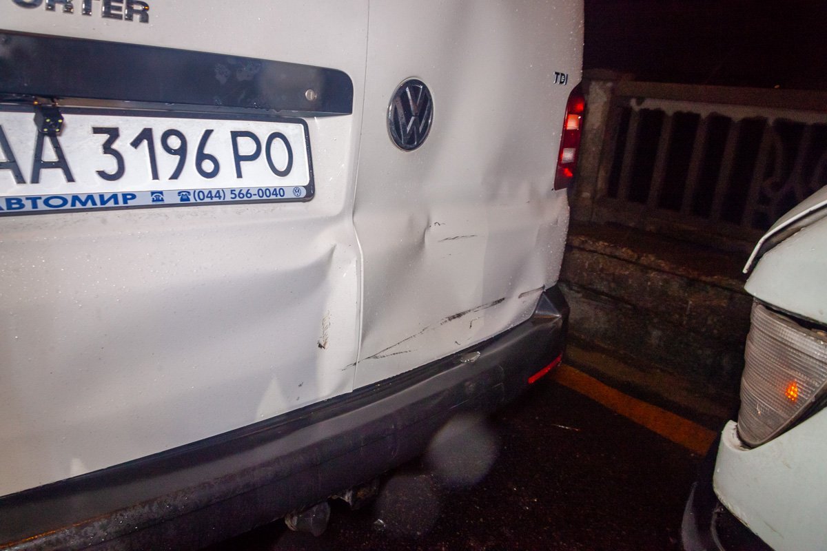 Volkswagen тоже пострадал Volkswagen тоже пострадал