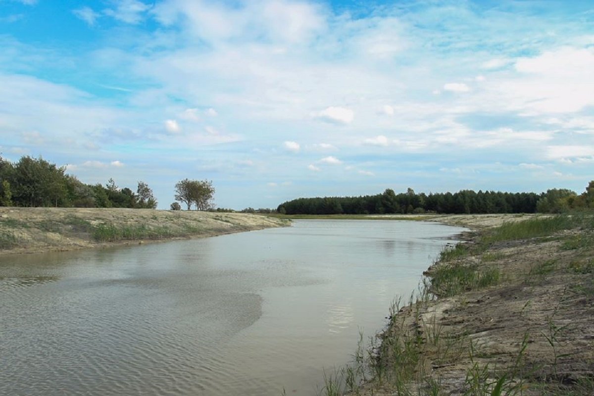 Очистили 12 км реки Заплавка в Магдалиновском районе Очистили 12 км реки Заплавка в Магдалиновском районе