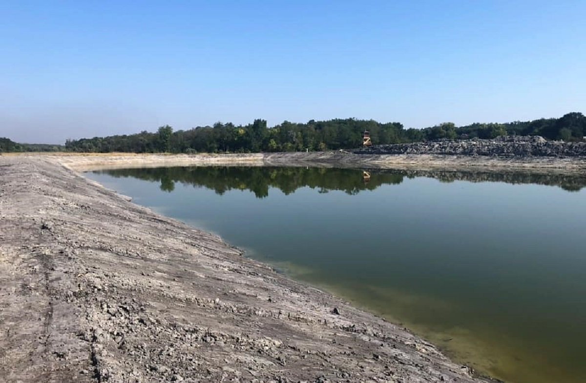 Озеро невероятной красоты Озеро невероятной красоты