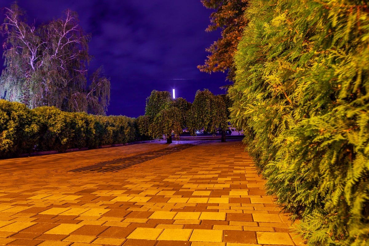 Днепр прекрасен, независимо от времени суток Днепр прекрасен, независимо от времени суток