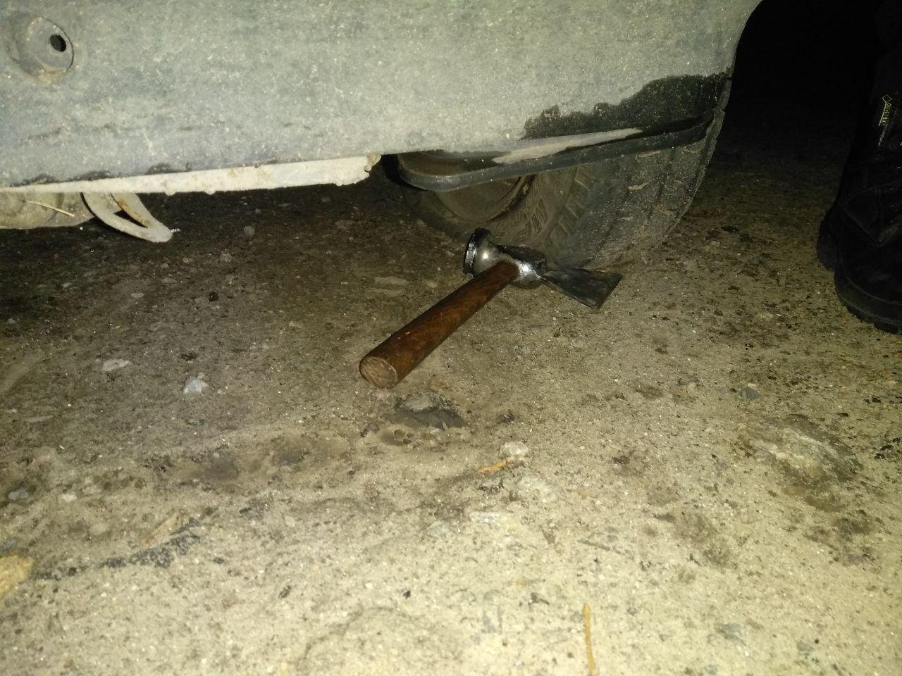 Мужчина угрожал патрульным топором Мужчина угрожал патрульным топором