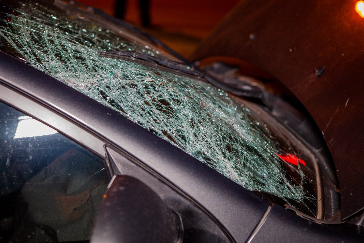 Автомобили сбили пешехода Автомобили сбили пешехода