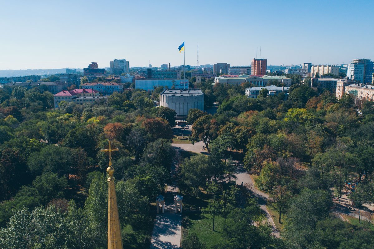 Рядом с музеем есть экспозиция АТО