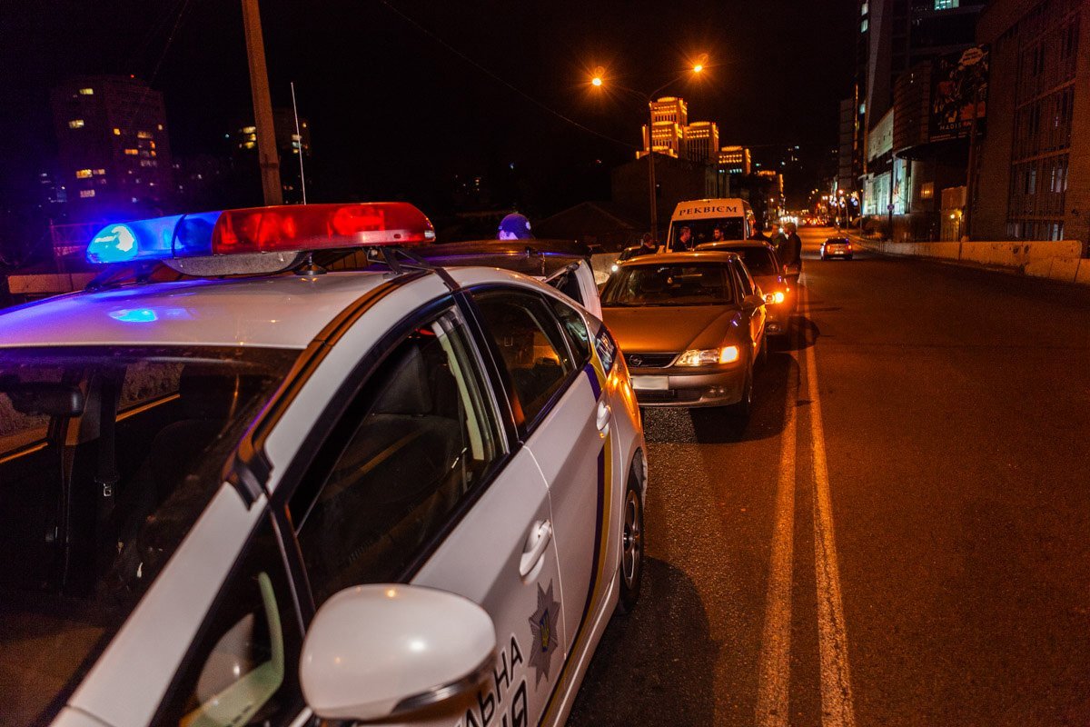 Работает патрульная полиция Работает патрульная полиция