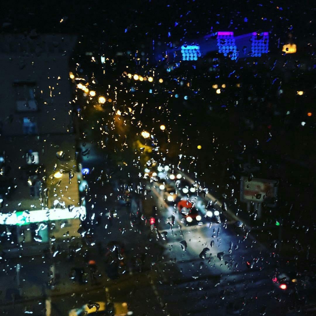 Что может быть прекраснее, чем наслаждаться непогодой, царящей за окном Что может быть прекраснее, чем наслаждаться непогодой, царящей за окном