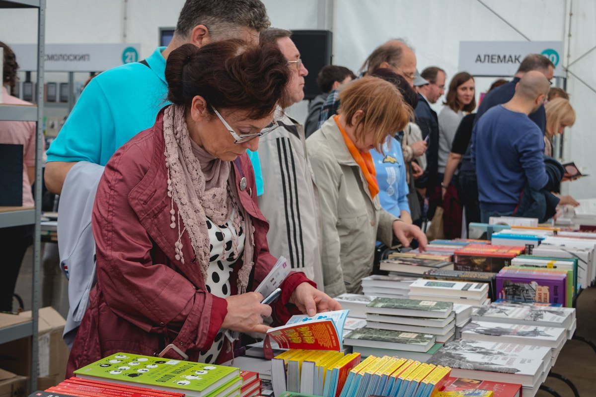  Локации буквально кишат посетителями