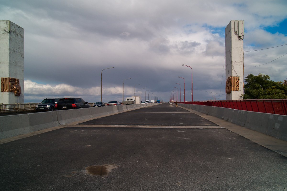 В Днепре наконец закончили реконструкцию одной из сторон Нового моста