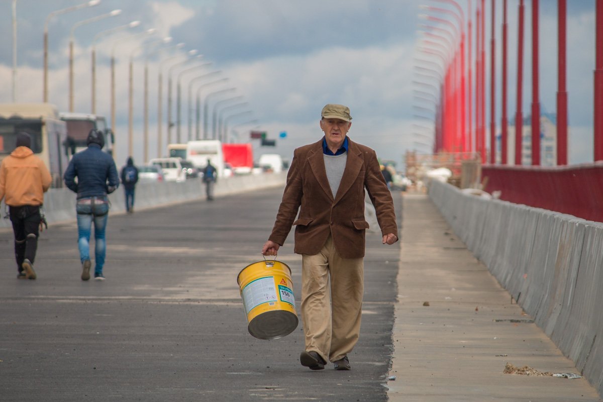 Осталось лишь нанести временную разметку и перенести реверсивные светофоры