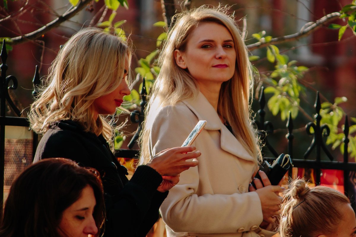 На показ пришло несколько десятков горожан