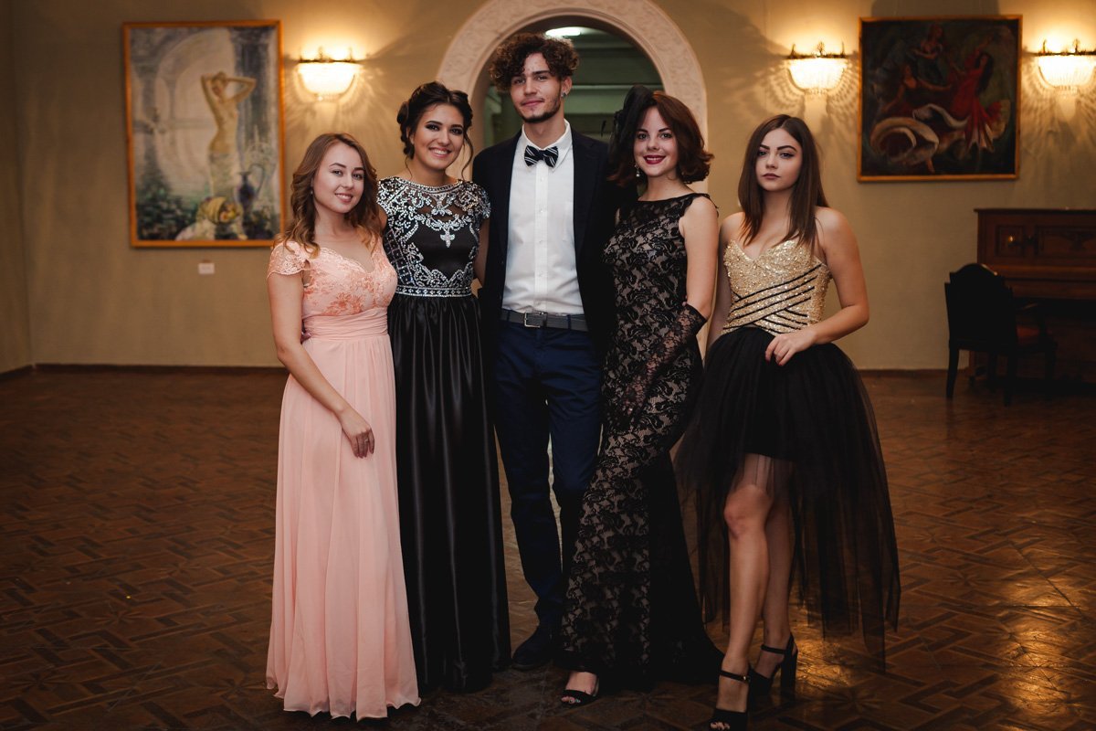 Смотришь на них и будто возвращаешься на несколько лет назад Смотришь на них и будто возвращаешься на несколько лет назад