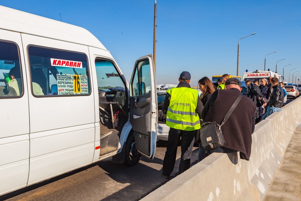 Водитель Mercedes Sprinter не соблюдал дистанцию Водитель Mercedes Sprinter не соблюдал дистанцию