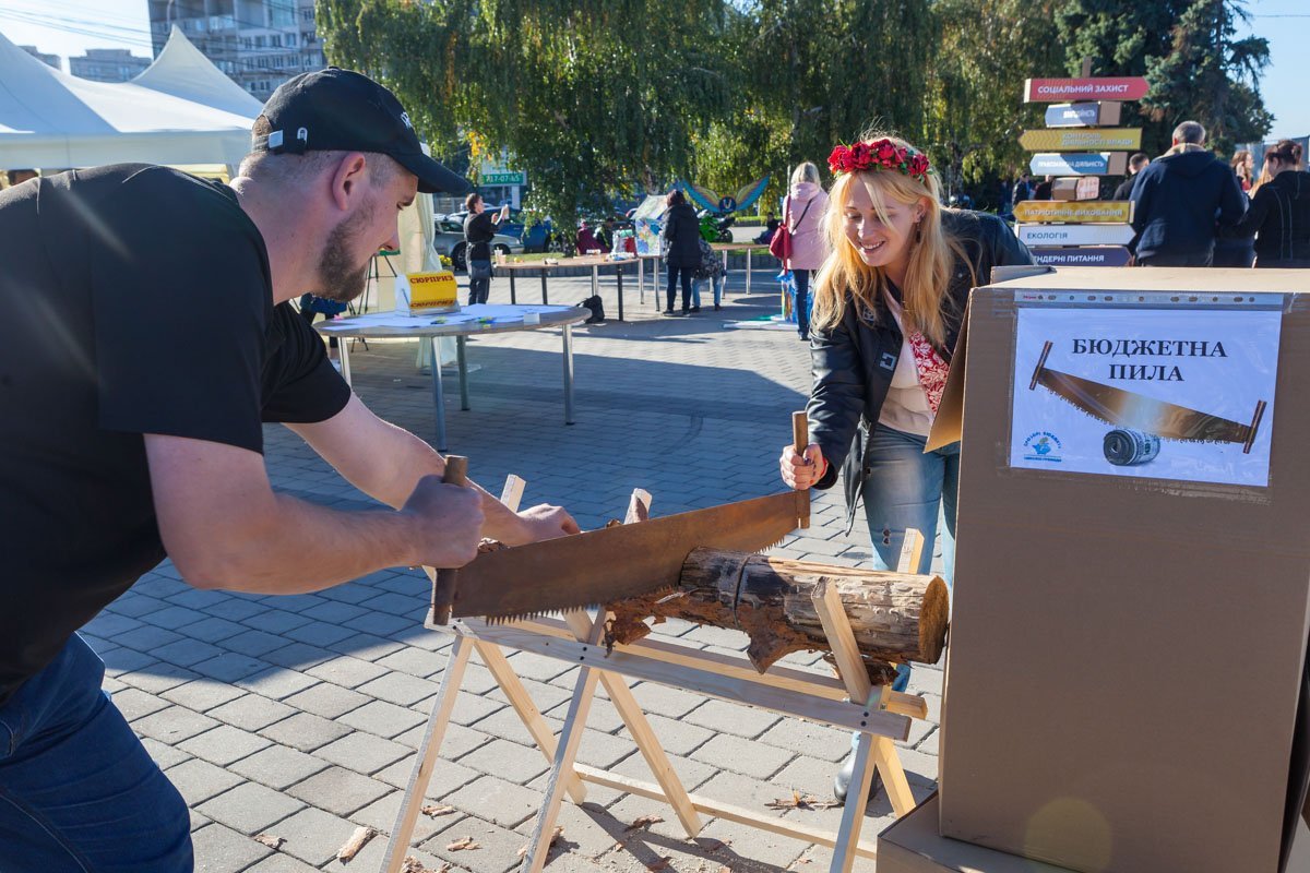 Пилили, пилили