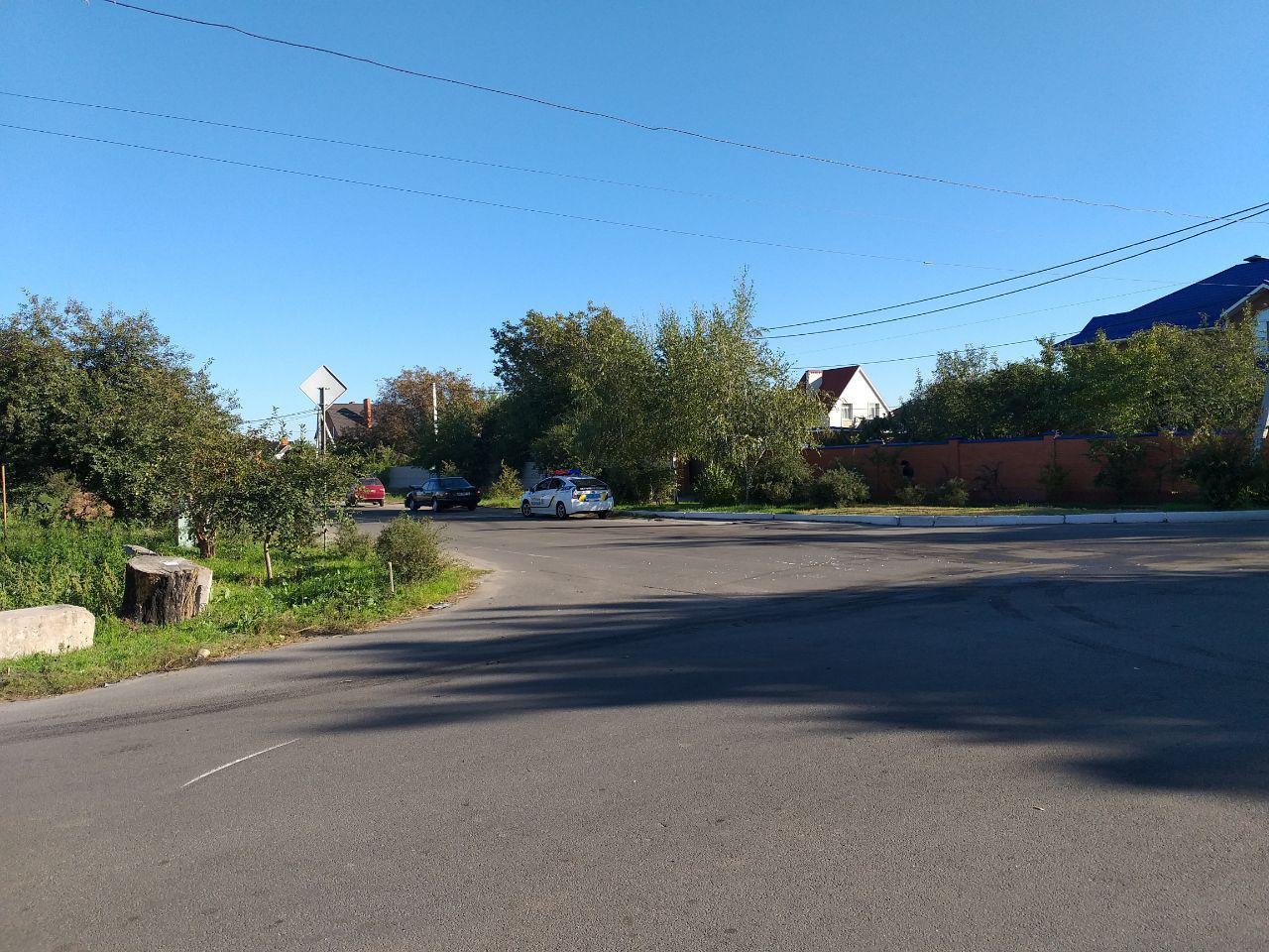 После столкновения Volkswagen несколько раз перевернулся и стал на колеса