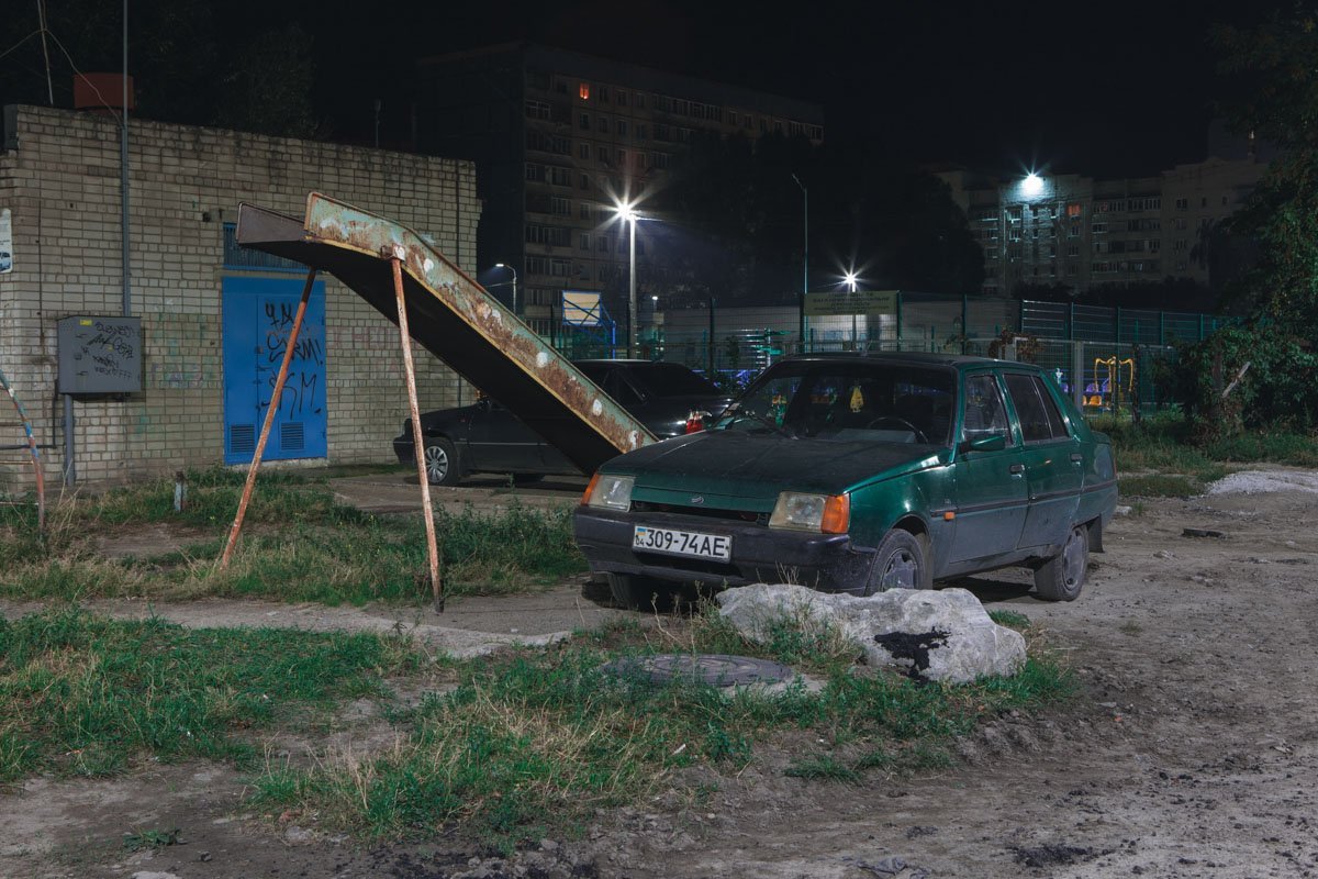 Двор, где кажется, что время ничего не тронуло Двор, где кажется, что время ничего не тронуло