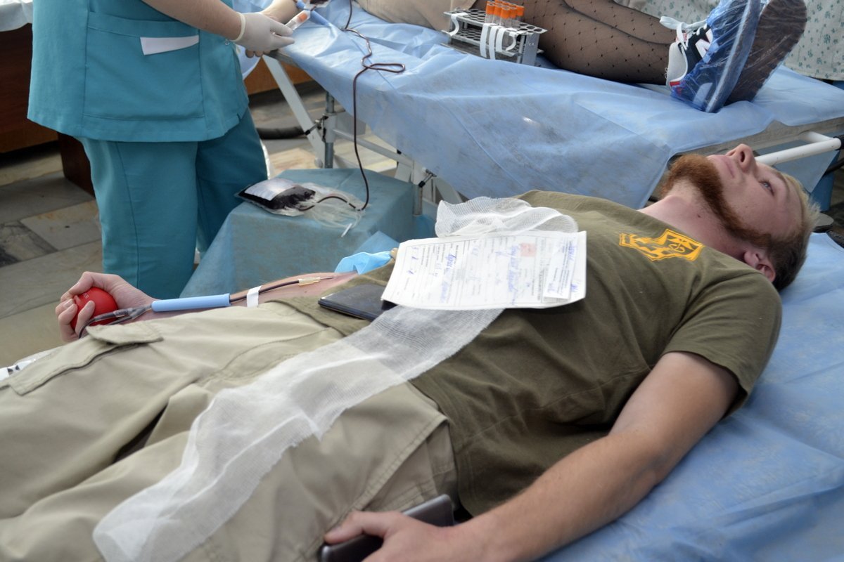 У каждого взяли 450 мл крови