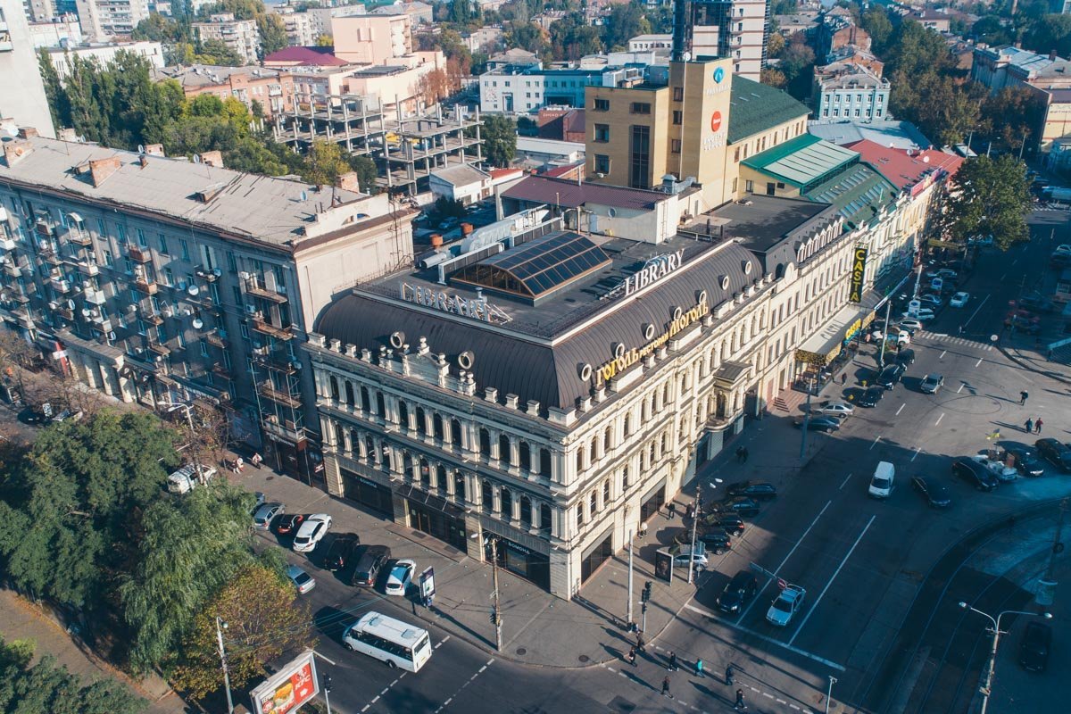 В сентябре 2011 Library начала принимать посетителей