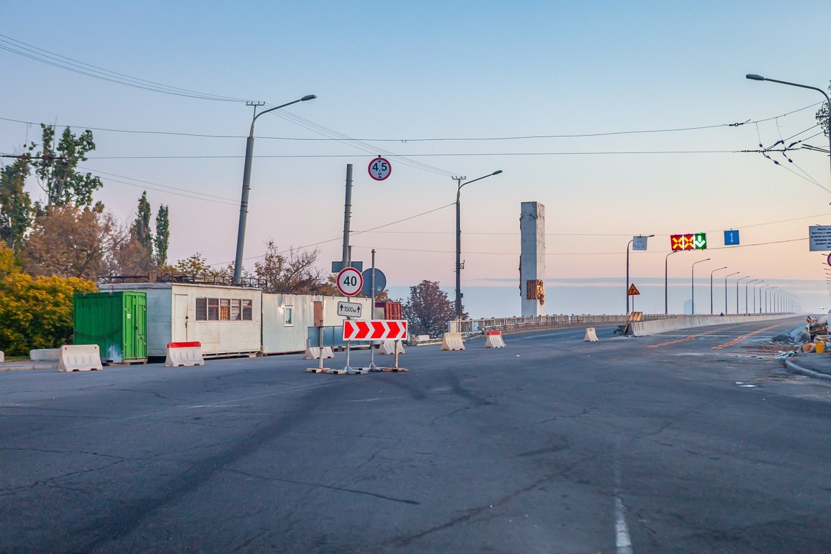 Полностью открыть движение по Новому мосту планируют 25 — 26 декабря 2018 года Полностью открыть движение по Новому мосту планируют 25 — 26 декабря 2018 года