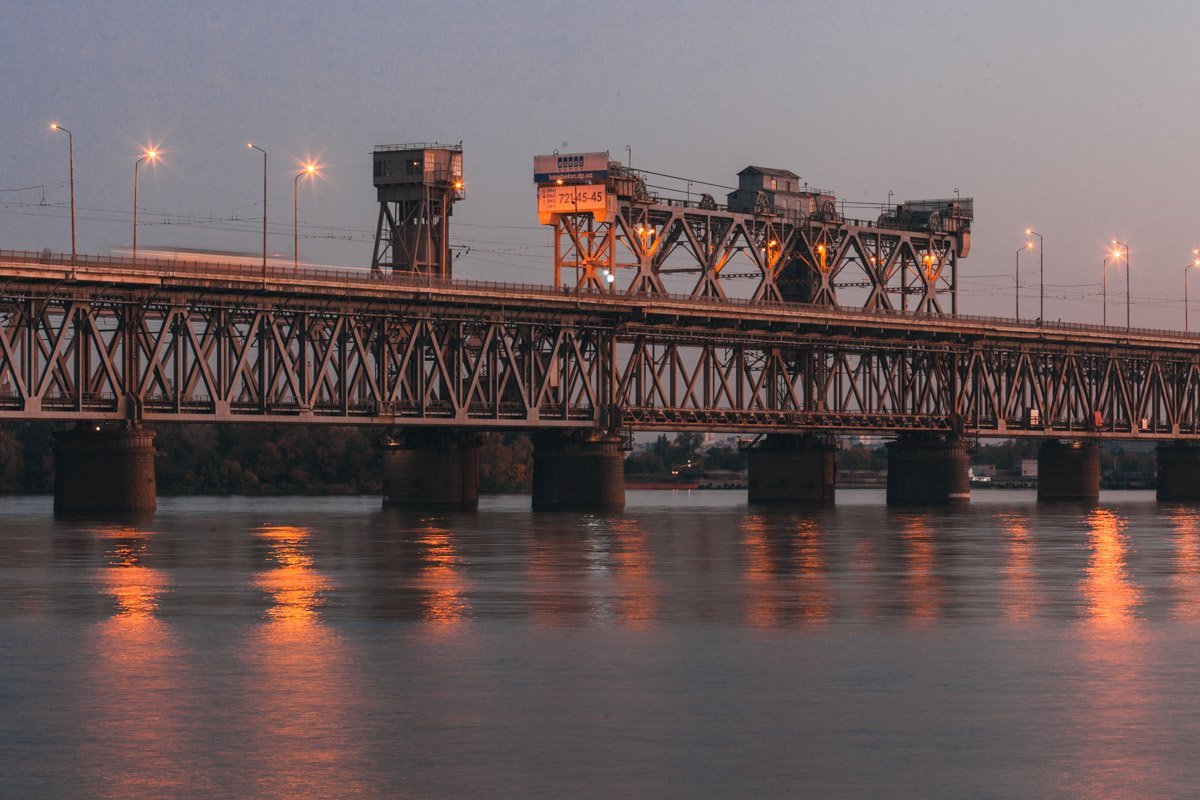 Даже в эту стужу город прекрасен Даже в эту стужу город прекрасен