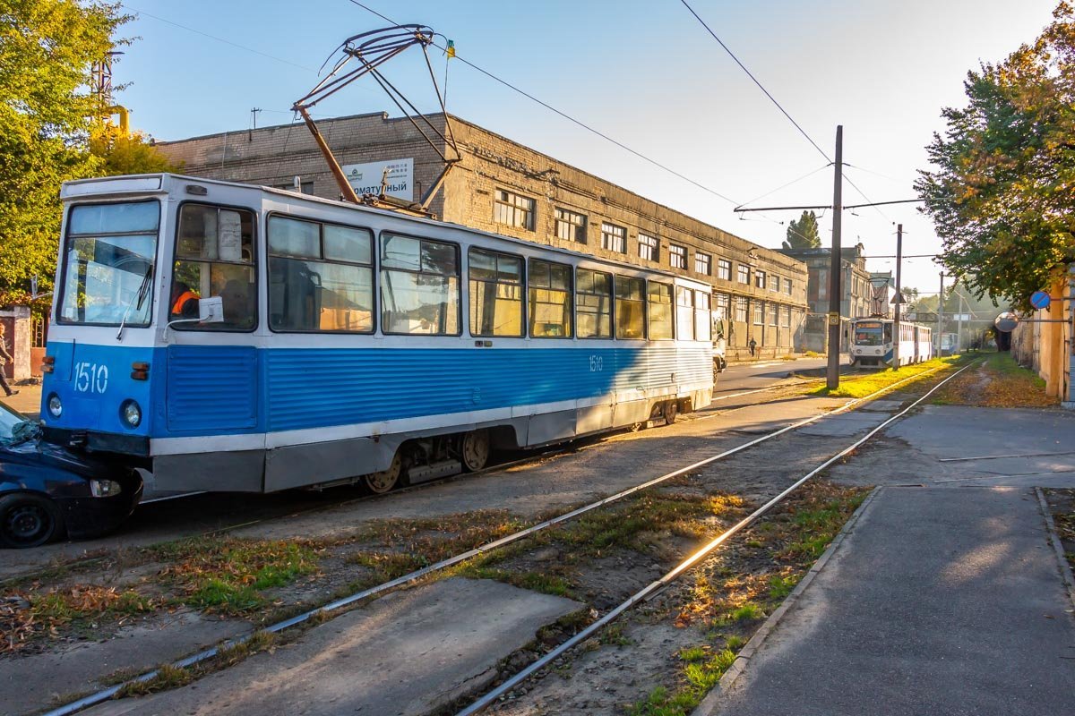 Движение трамваев по улице Академика Белелюбского временно приостановлено